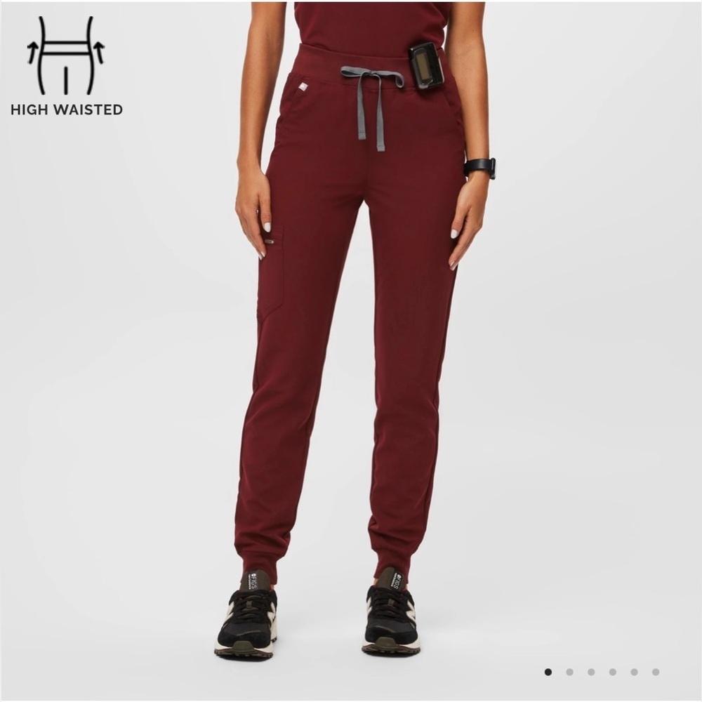 Figs High Waisted Zamora Jogger Scrub Pants in Burgundy
